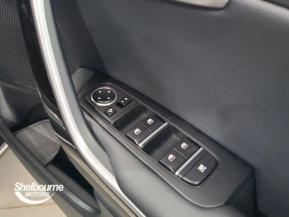 2024-kia-xceed-15-t-gdi-3-dct-big-42