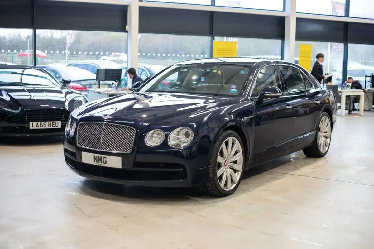 2017-bentley-flying-spur-40-big-10