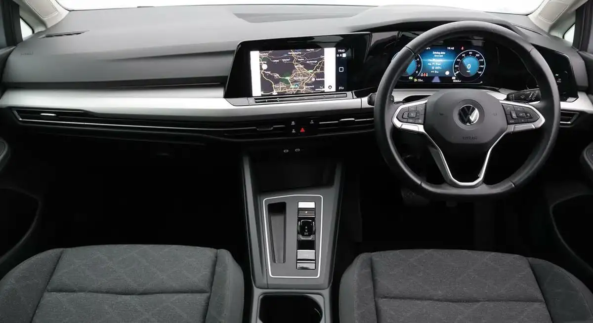 2020-volkswagen-golf-15-etsi-life-150ps-hatchback-big-13