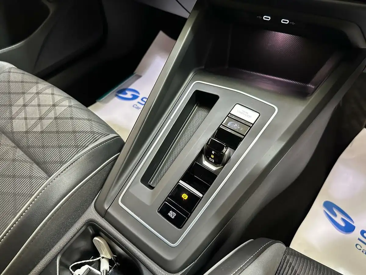 2022-volkswagen-golf-15-etsi-r-line-150ps-estate-big-15