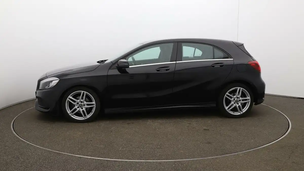 2017-mercedes-benz-a-class-21d-a200d-amg-line-premiumss-7g-dct-big-56