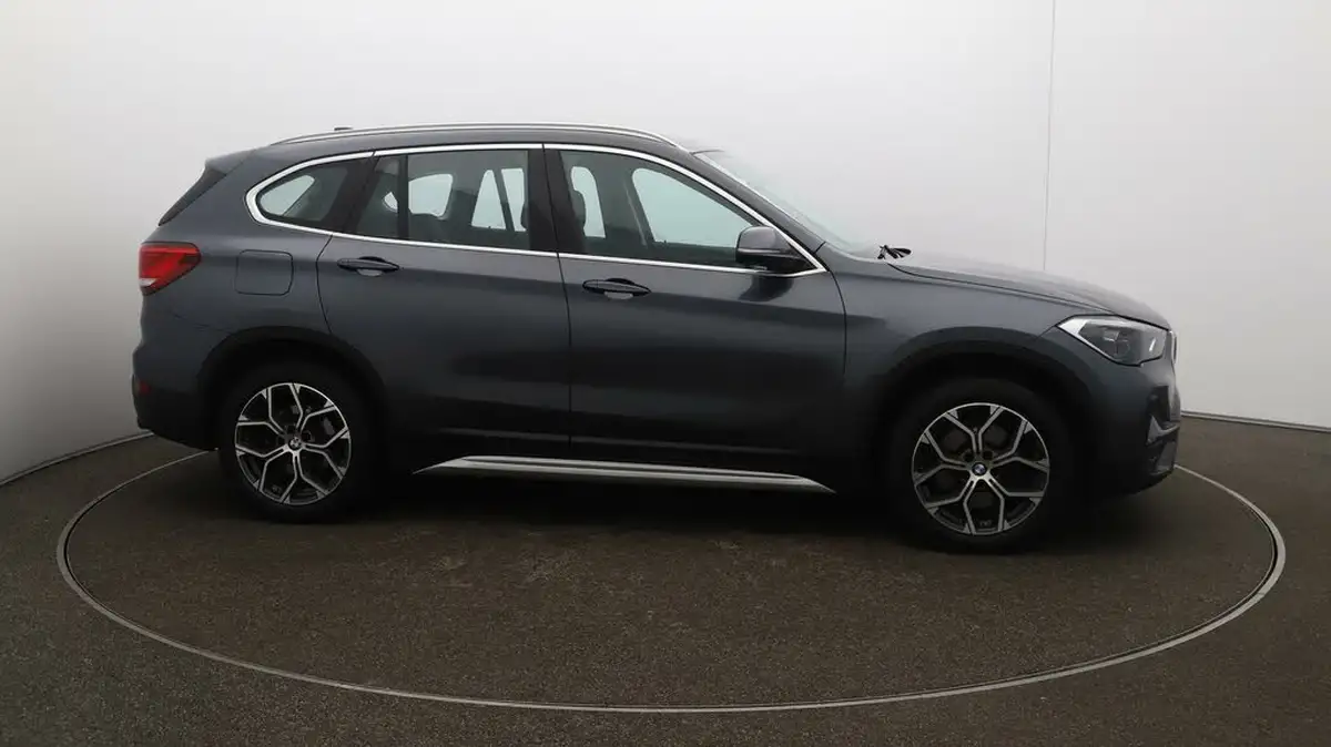 2021-bmw-x1-20-xdrive20i-xline-big-41