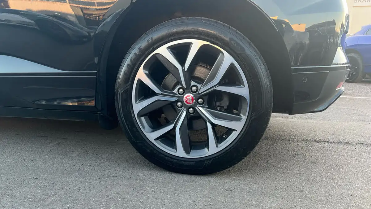 2019-jaguar-i-pace-ev400-hse-big-7