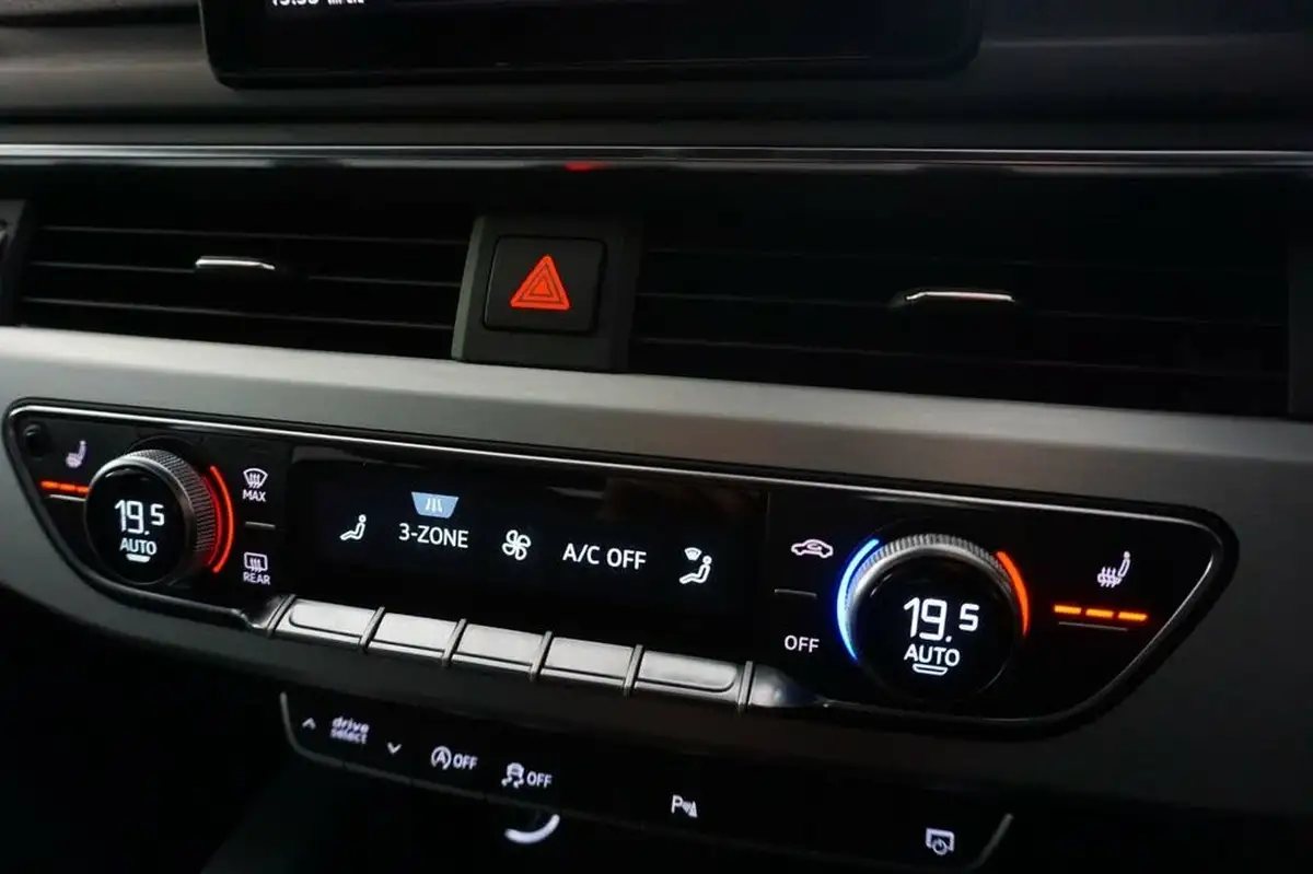 2017-audi-a4-20-tfsi-s-line-tronic-big-26