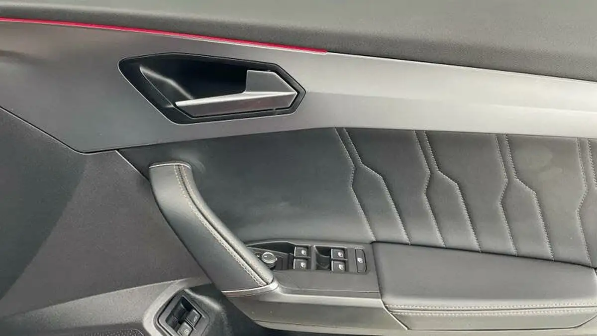 2021-cupra-formentor-14-e-hybrid-vz2-big-18