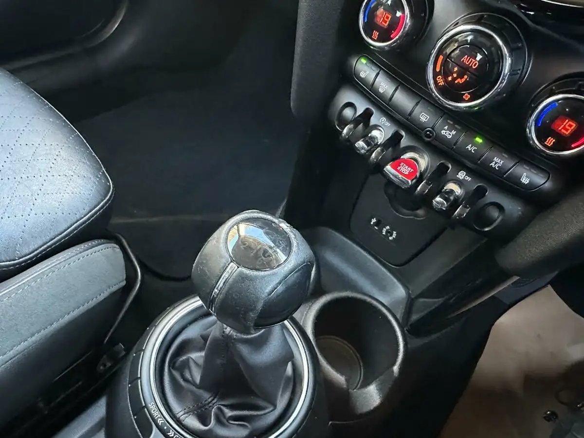 2016-mini-cooper-20-cooper-s-chili-ss-hatchback-3d-big-30