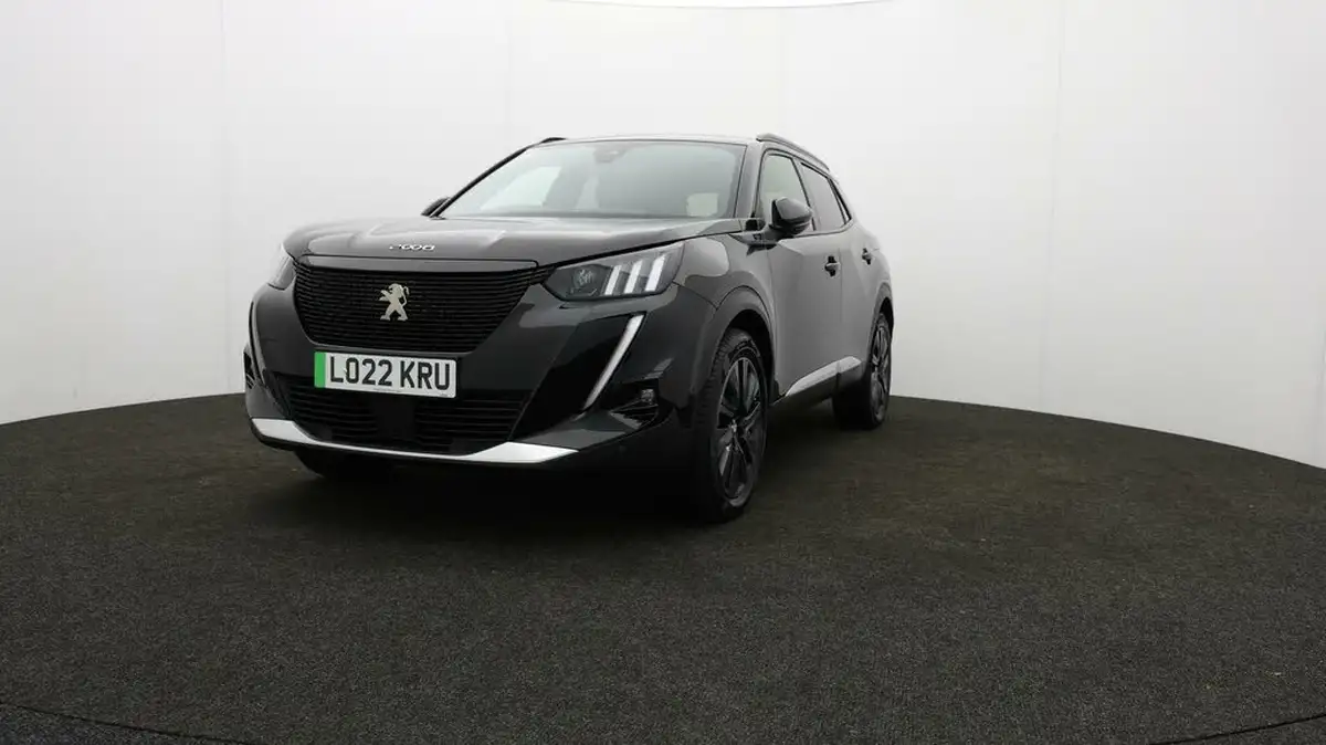 2022-peugeot-2008-suv-e-gt-premium-big-54