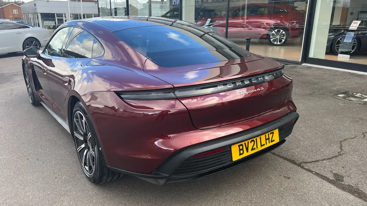 2021-porsche-taycan-e-4s-571ps-performance-battery-plus-big-18