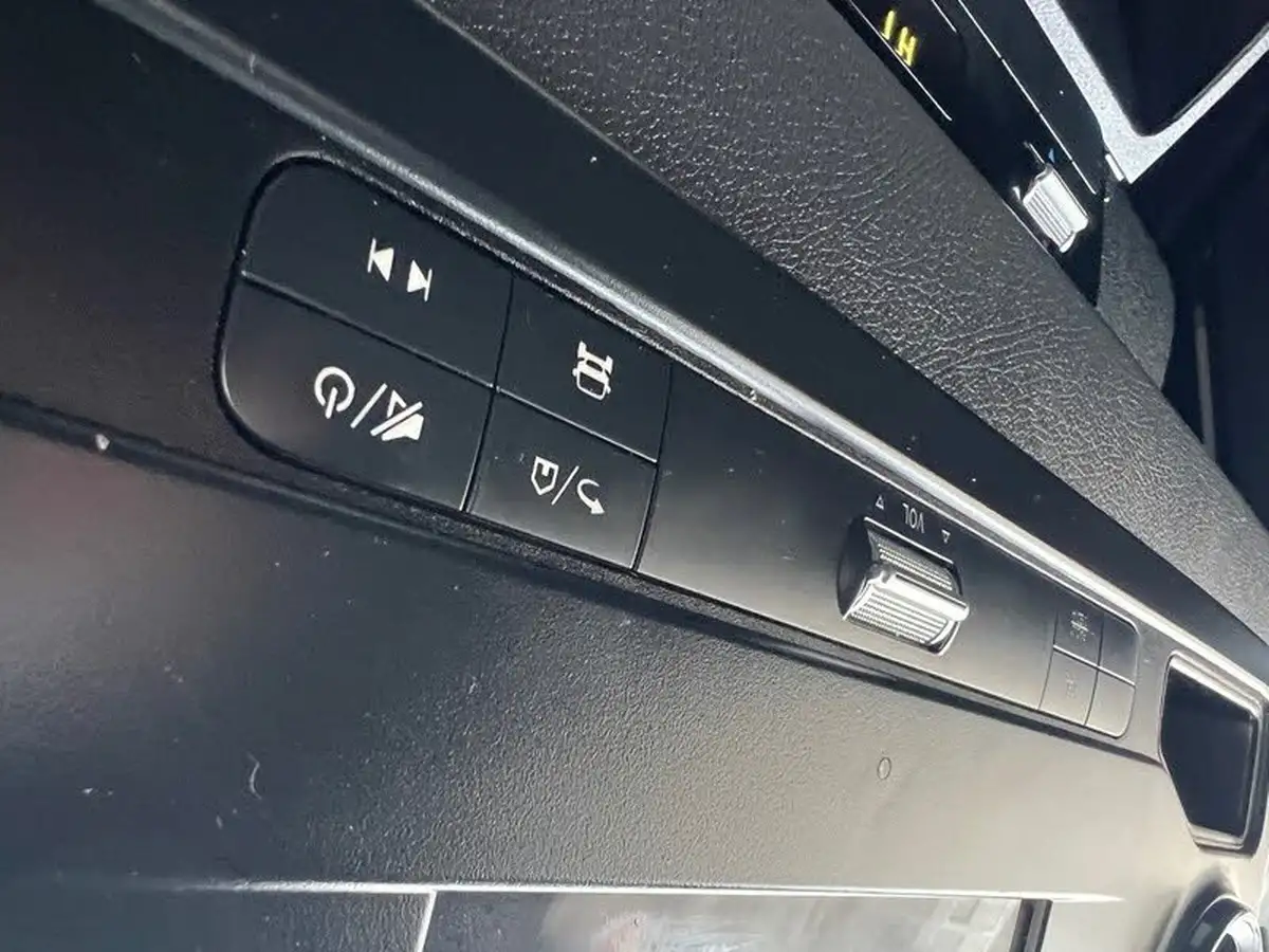 2019-mercedes-benz-sprinter-21cdi-314-l1h1-143pseu6c-panel-van-big-47