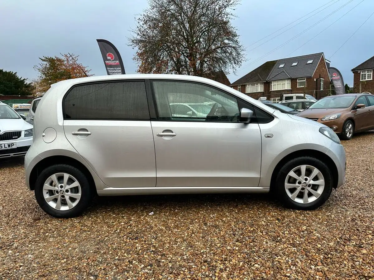 2012-skoda-citigo-10-elegance-75ps-5d-asg-big-19