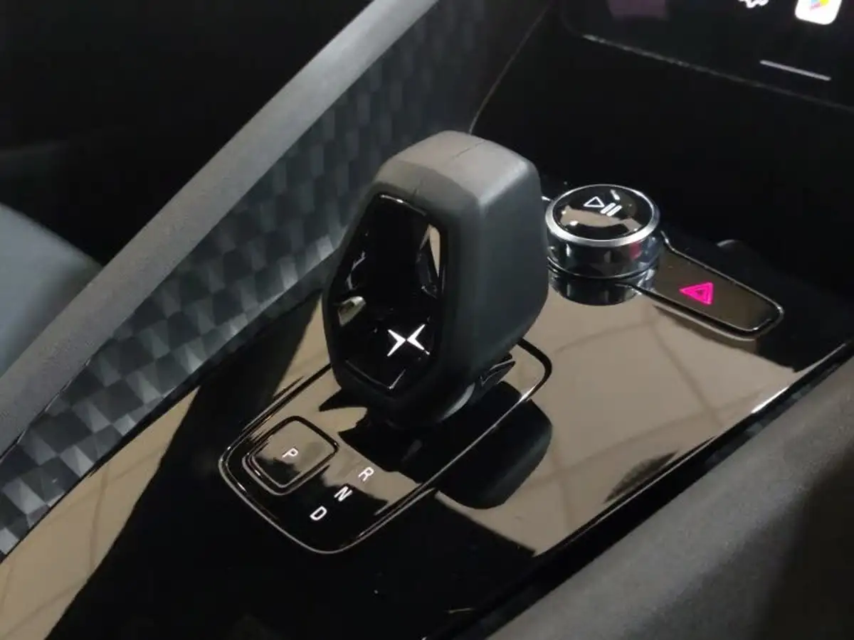 2022-polestar-polestar-2-e-ps2-165kw-standard-single-hatchback-big-16
