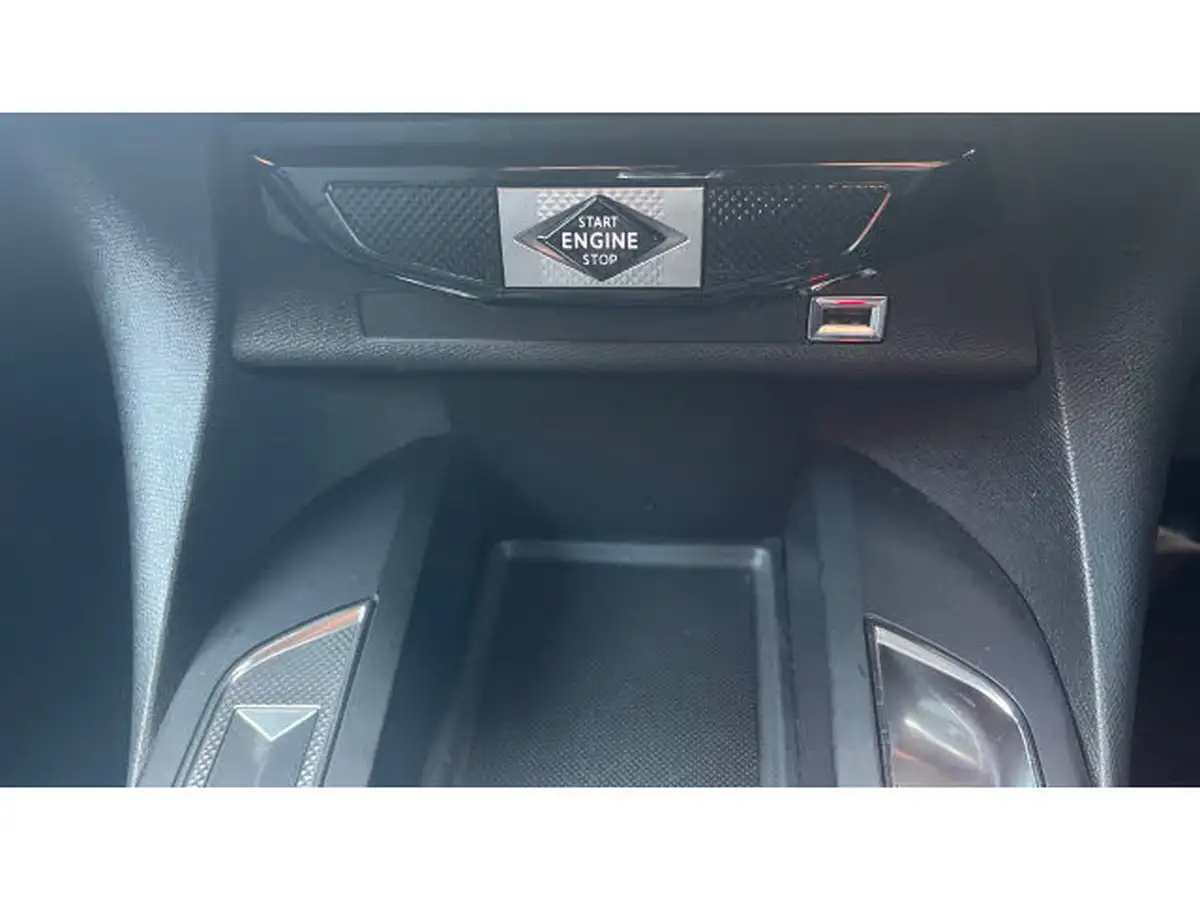 2019-ds-ds-3-crossback-12-puretech-prestige-100ps-big-24
