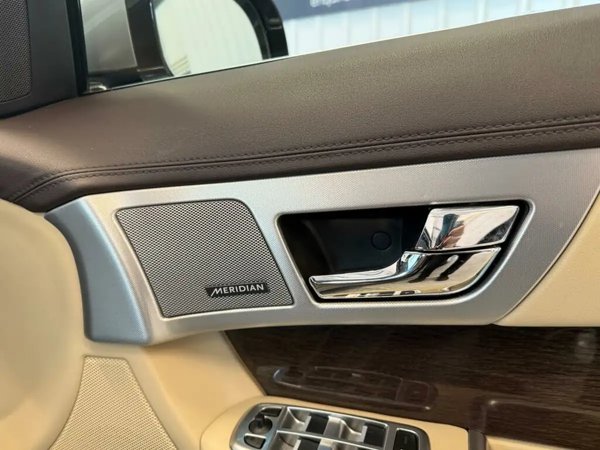 2013-jaguar-xf-30td-premium-luxury-ss-saloon-4d-auto-big-20