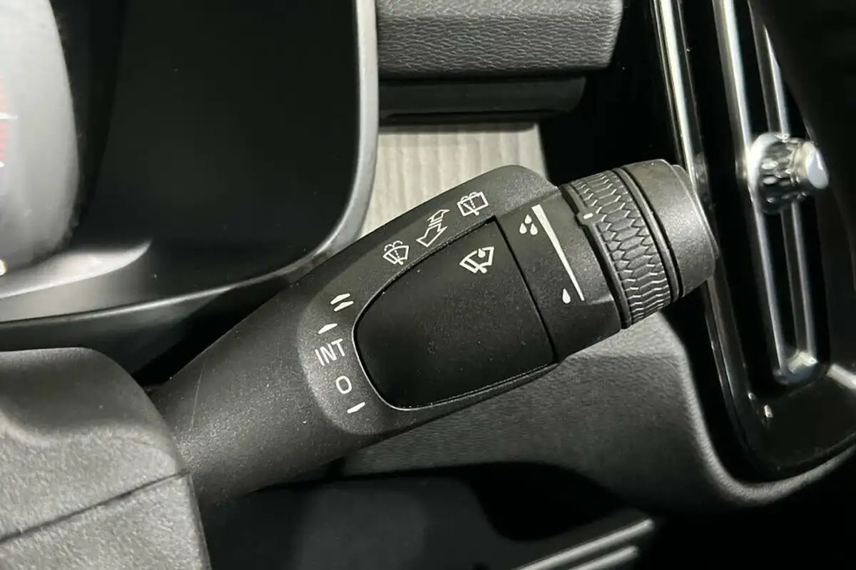 2020-volvo-xc40-15-t3-inscription-big-23