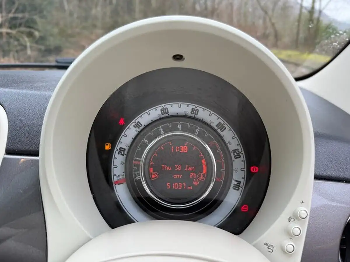 2016-fiat-500-12-lounge-big-13