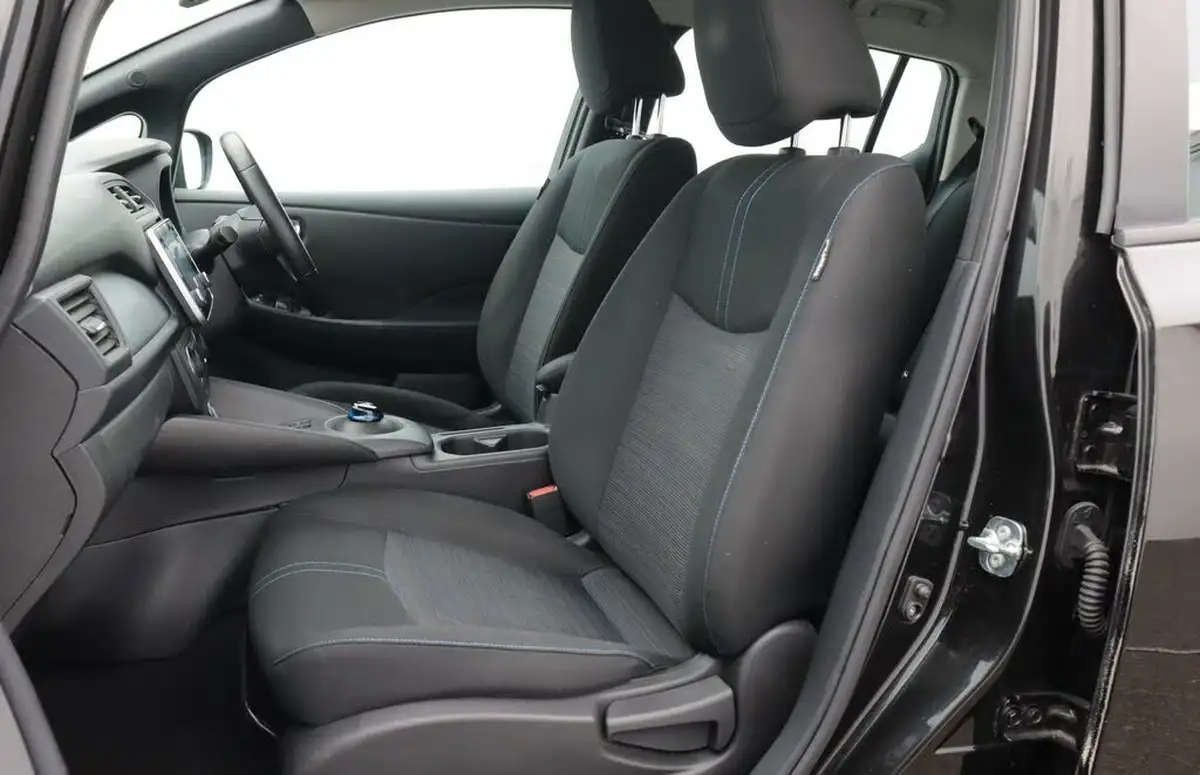 2022-nissan-leaf-e-acenta-big-14