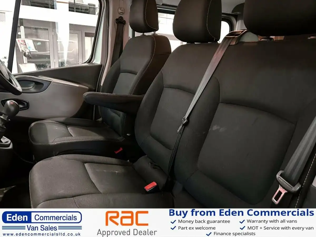 2016-renault-trafic-16dci-ll29-120-business-energy-crew-6-seats-big-9