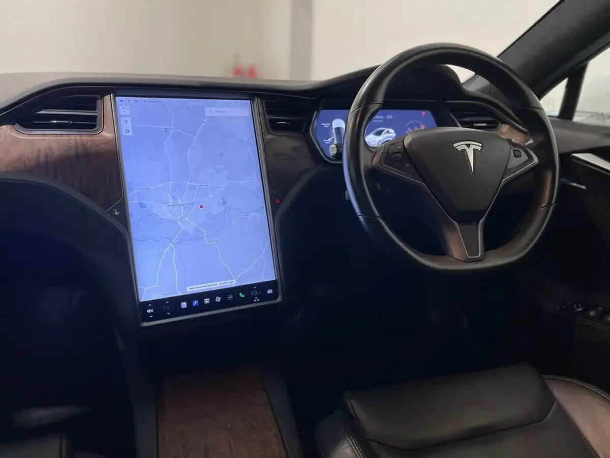 2020-tesla-model-s-e-long-range-big-5