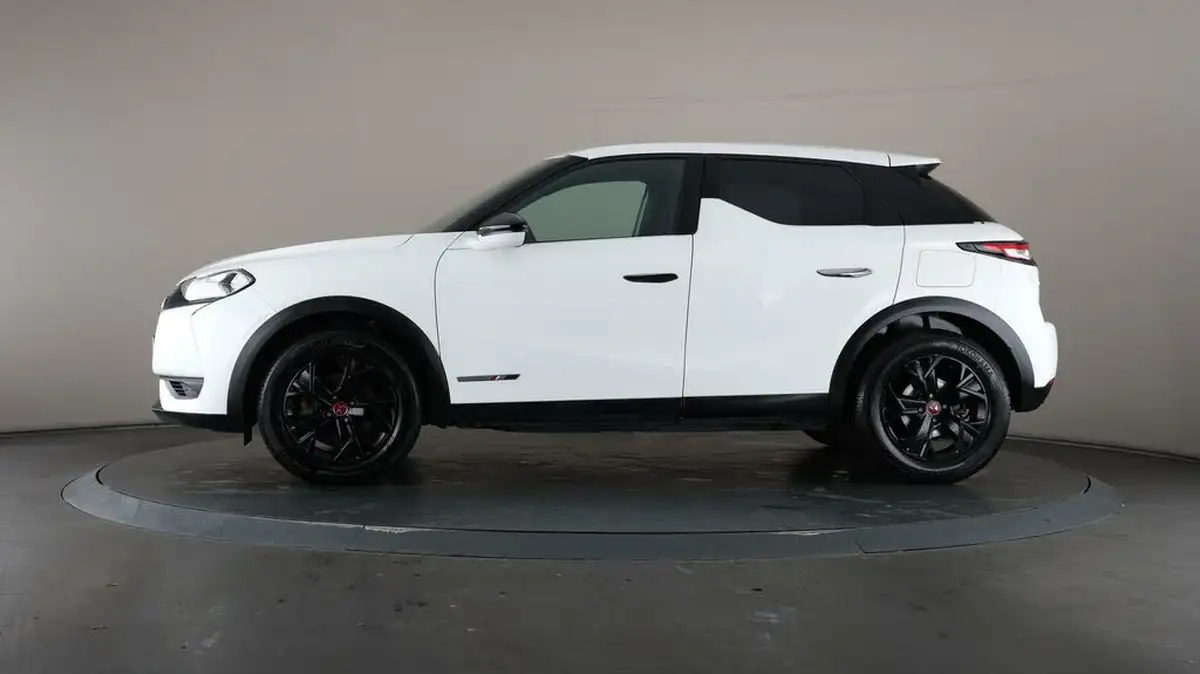 2021-ds-ds-3-crossback-e-tense-performance-line-big-36