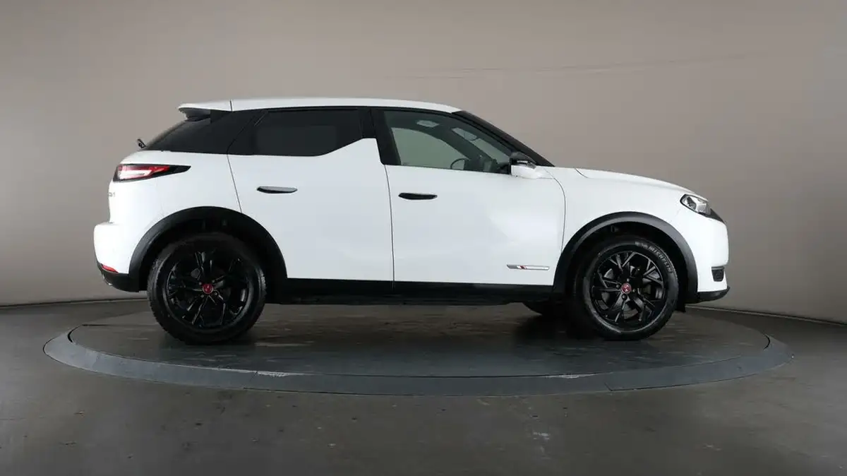 2021-ds-ds-3-crossback-e-tense-performance-line-big-60