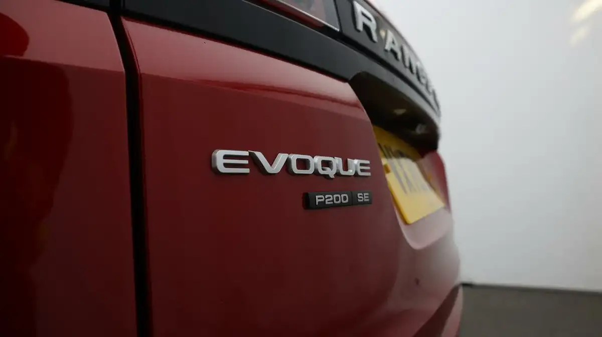 2020-land-rover-range-rover-evoque-20-p200-se-200bhp-big-22