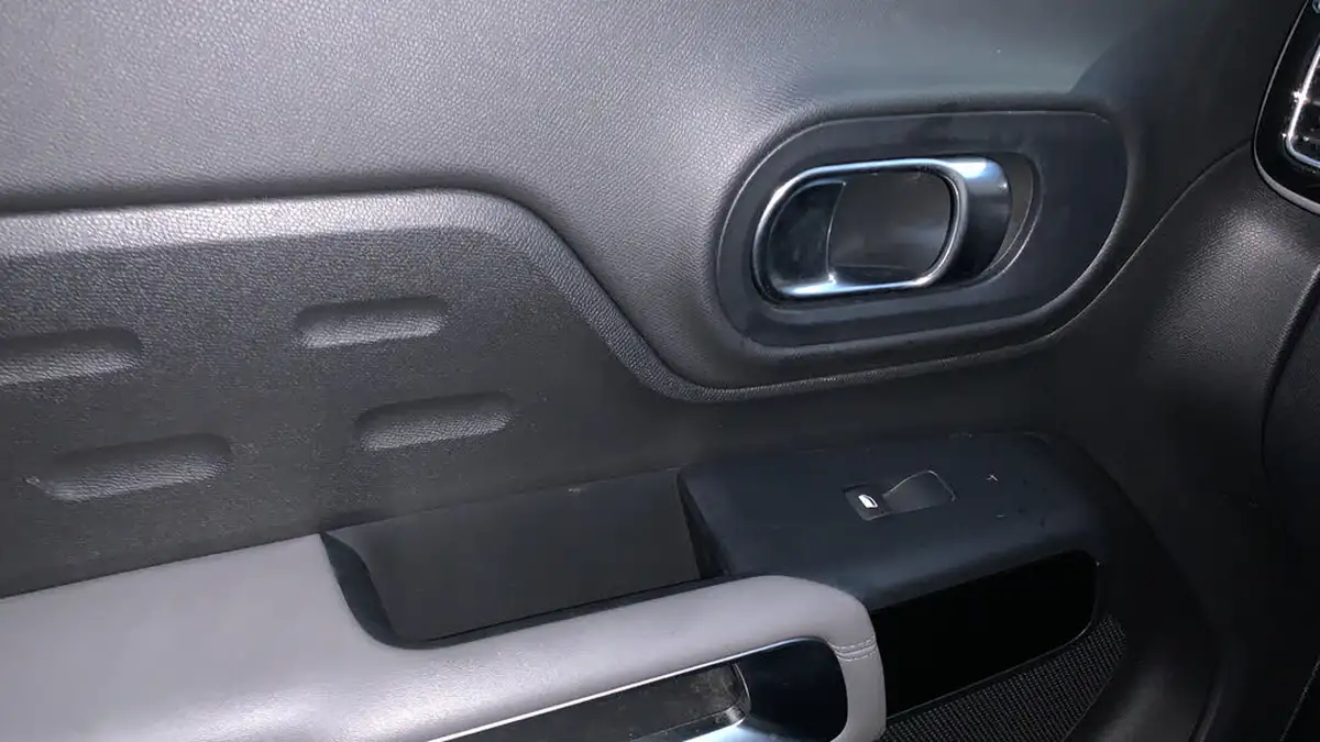 2019-citroen-c5-aircross-16-puretech-flair-big-40