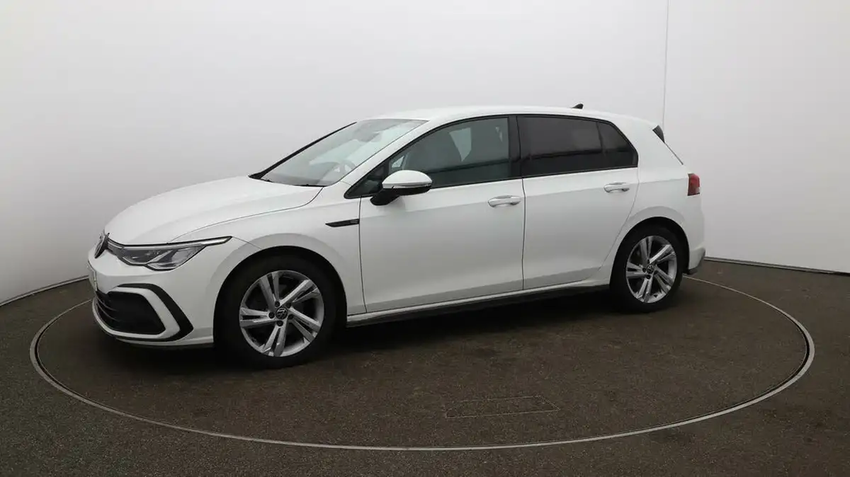 2021-volkswagen-golf-big-58