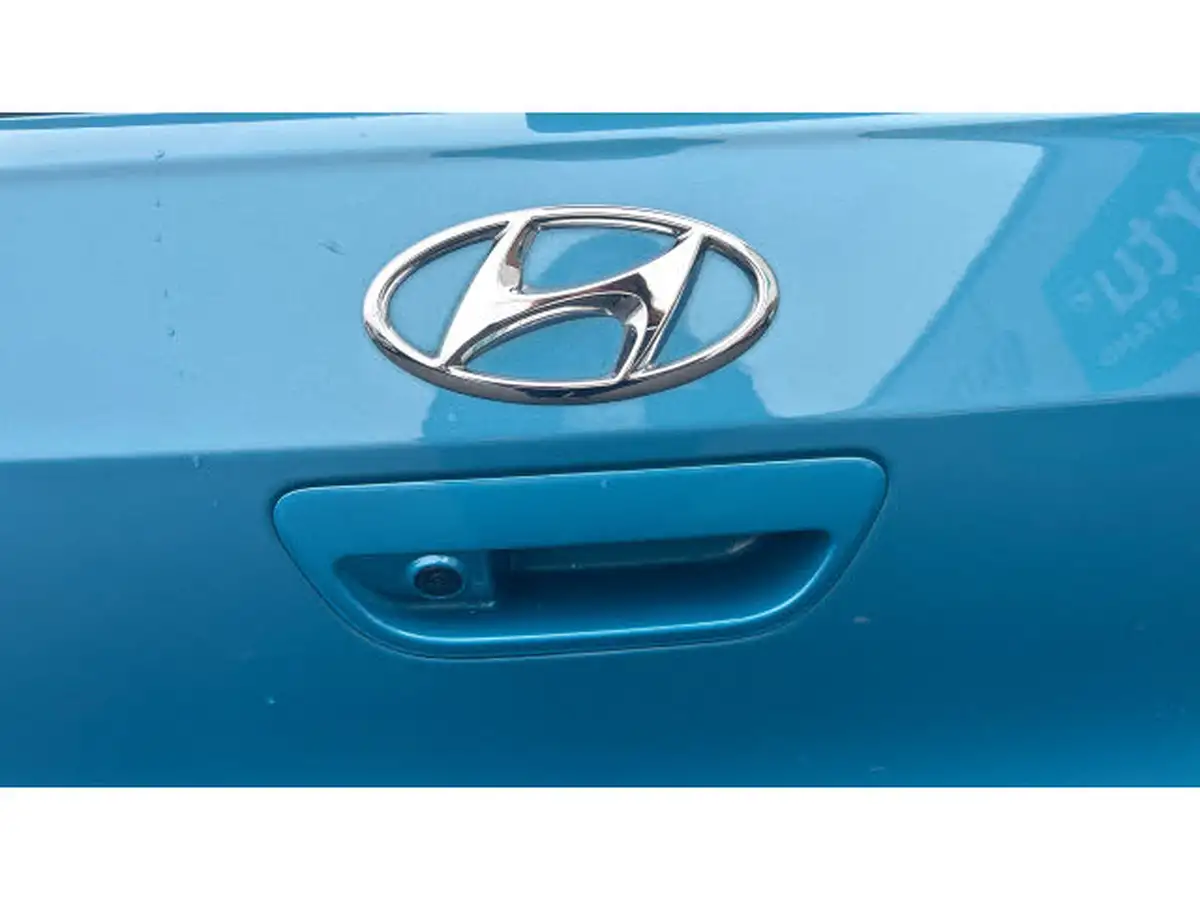 2020-hyundai-i10-10-se-connect-big-20
