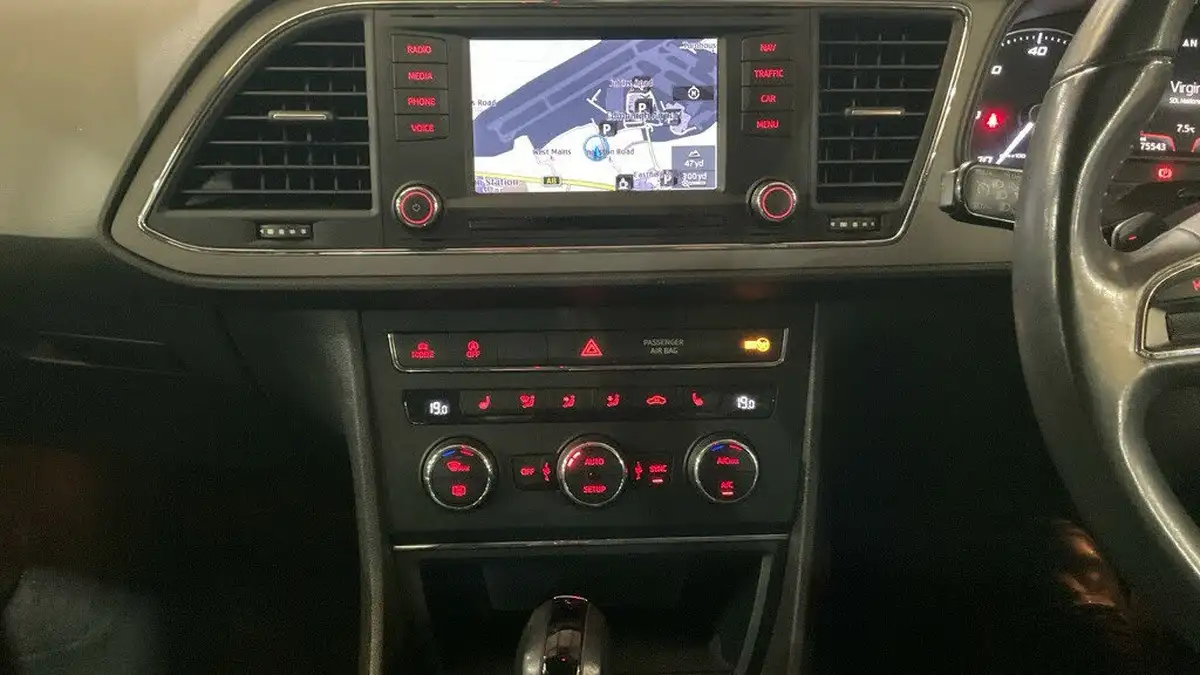 2015-seat-leon-20tdi-x-perience-se-technology-184ps-dsg-big-6