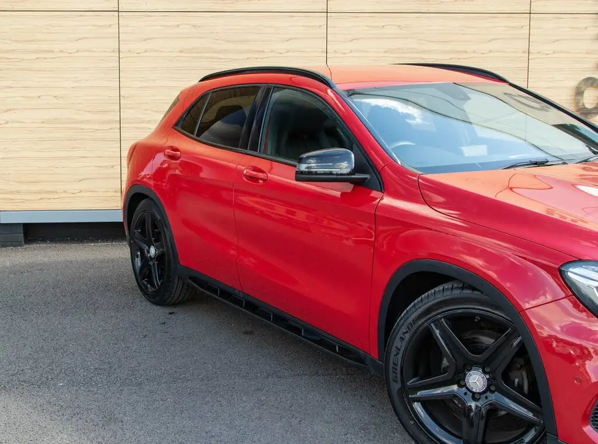 2015-mercedes-benz-gla-class-21cdi-amg-line-premium-package-136bhp-200-7g-dct-big-8