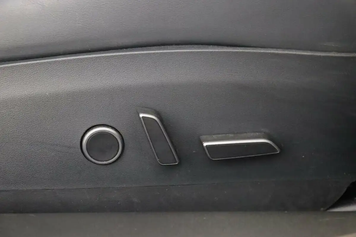 2021-tesla-model-3-e-standard-plus-big-18