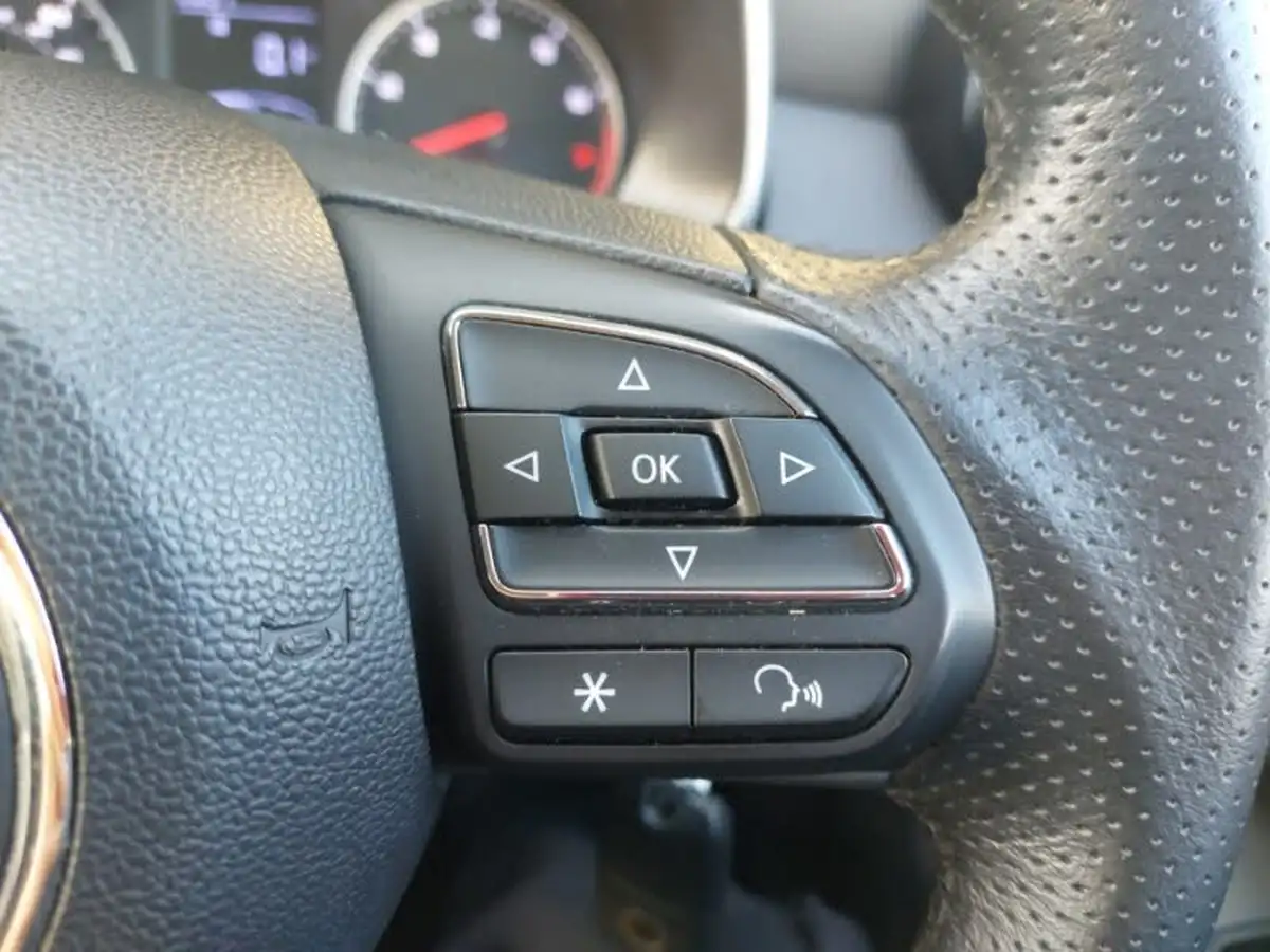 2019-mg-zs-suv-15-vti-tech-exclusive-105bhp-big-17