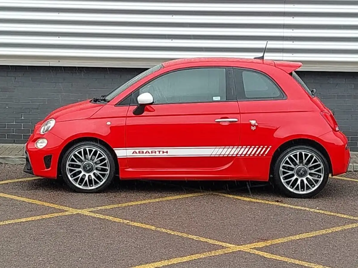 2018-abarth-595-14-tjet-big-3