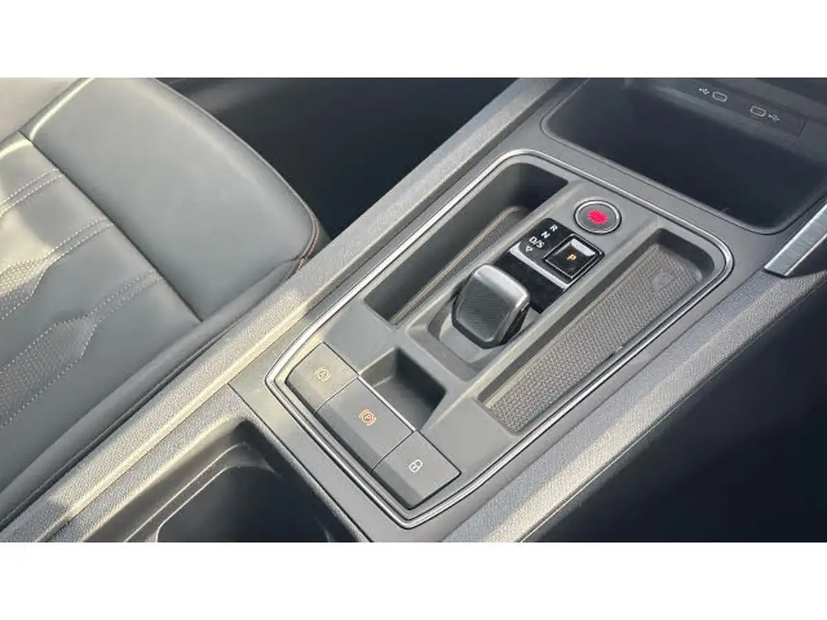 2024-cupra-formentor-14-e-hybrid-v2-big-13