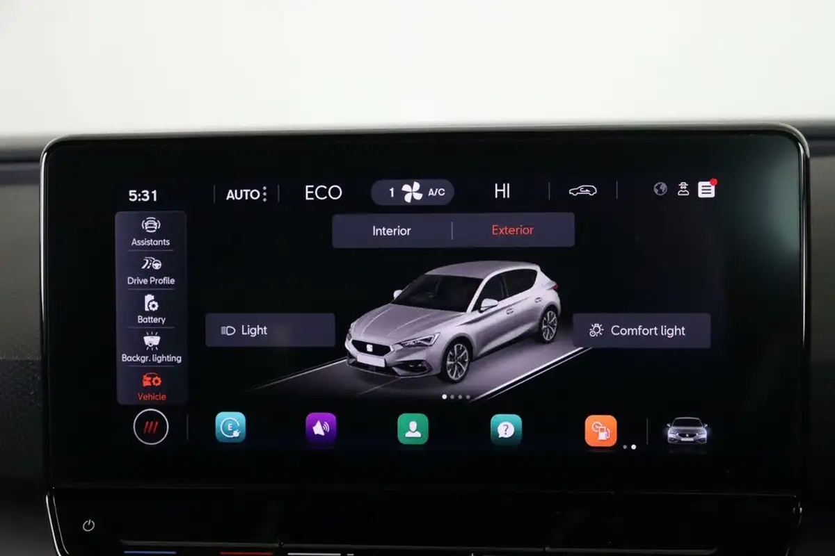 2021-seat-leon-14-e-hybrid-fr-hatchback-big-33