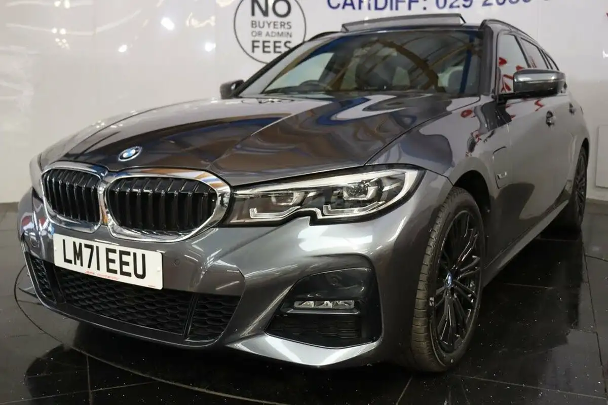 2021-bmw-3-series-20-330e-m-sport-touring-5d-big-16