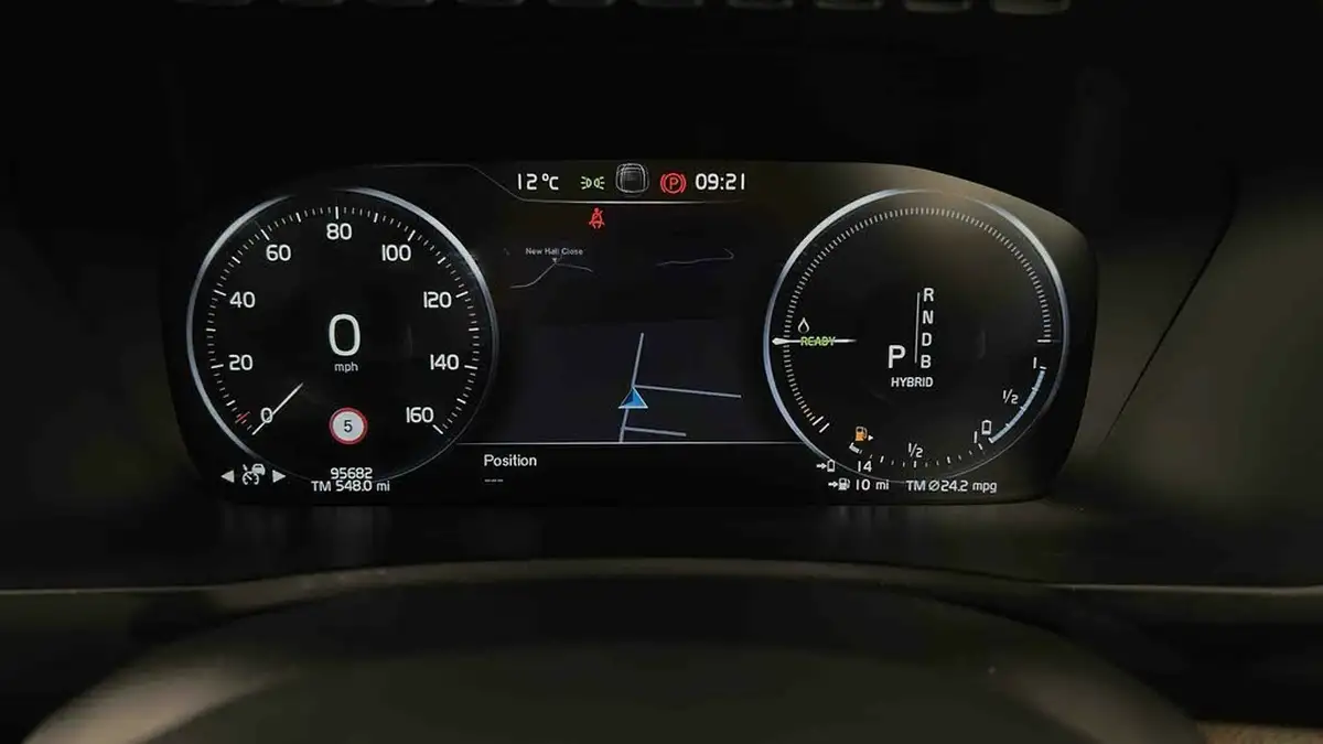 2018-volvo-xc90-20-t8-inscription-384bhp-awd-twin-engine-big-16