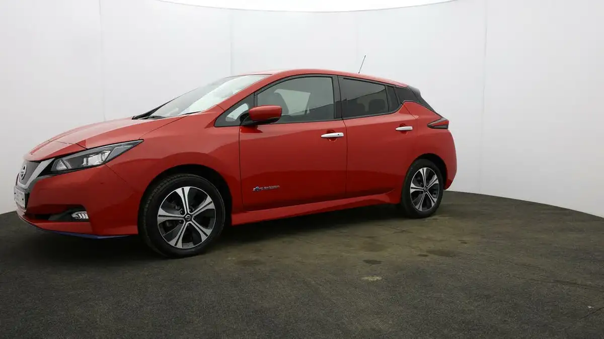 2020-nissan-leaf-e-e-tekna-big-28