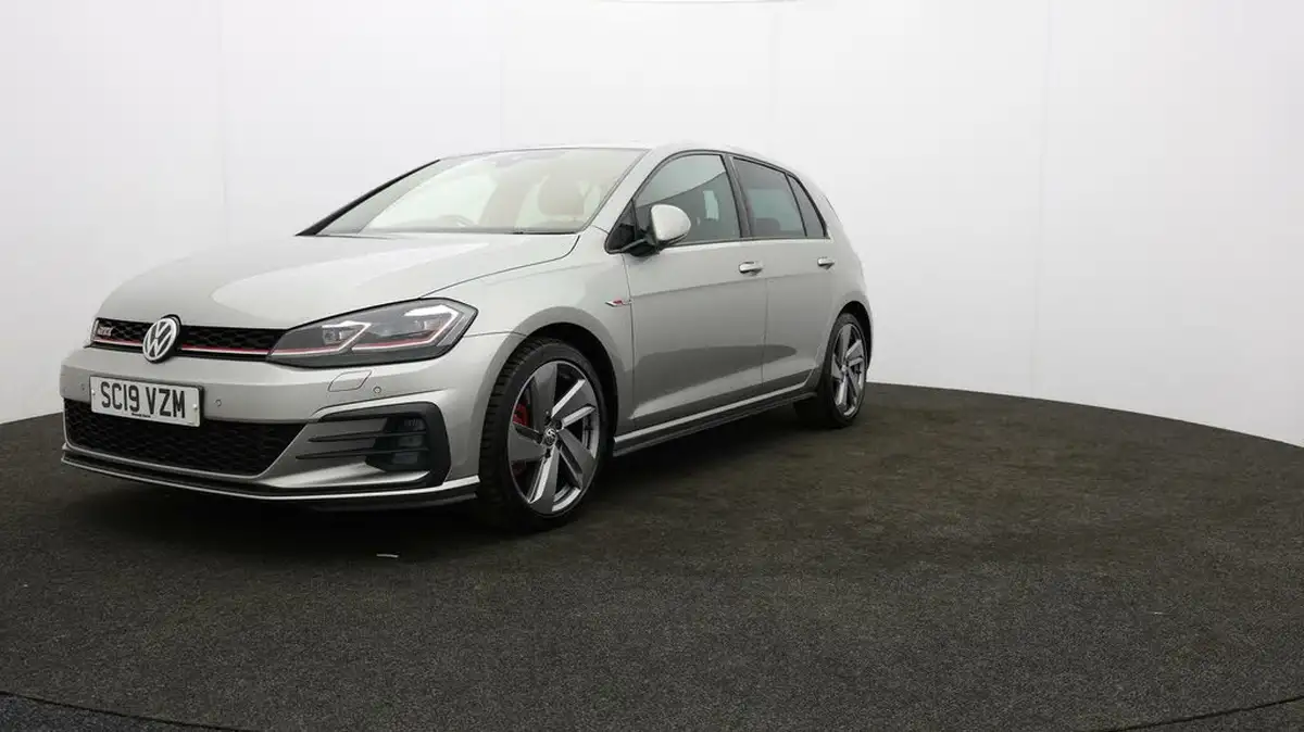 2019-volkswagen-golf-20-tsi-gti-performance-5d-big-52