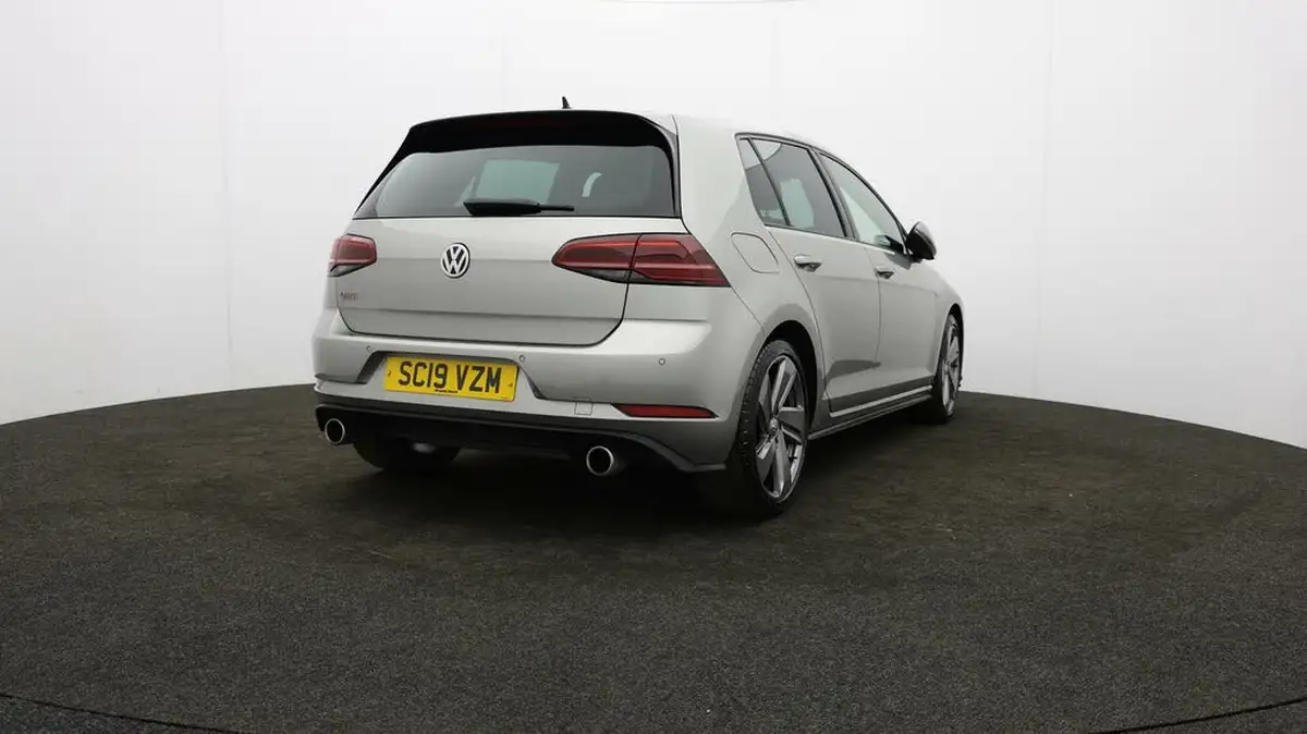 2019-volkswagen-golf-20-tsi-gti-performance-5d-big-76