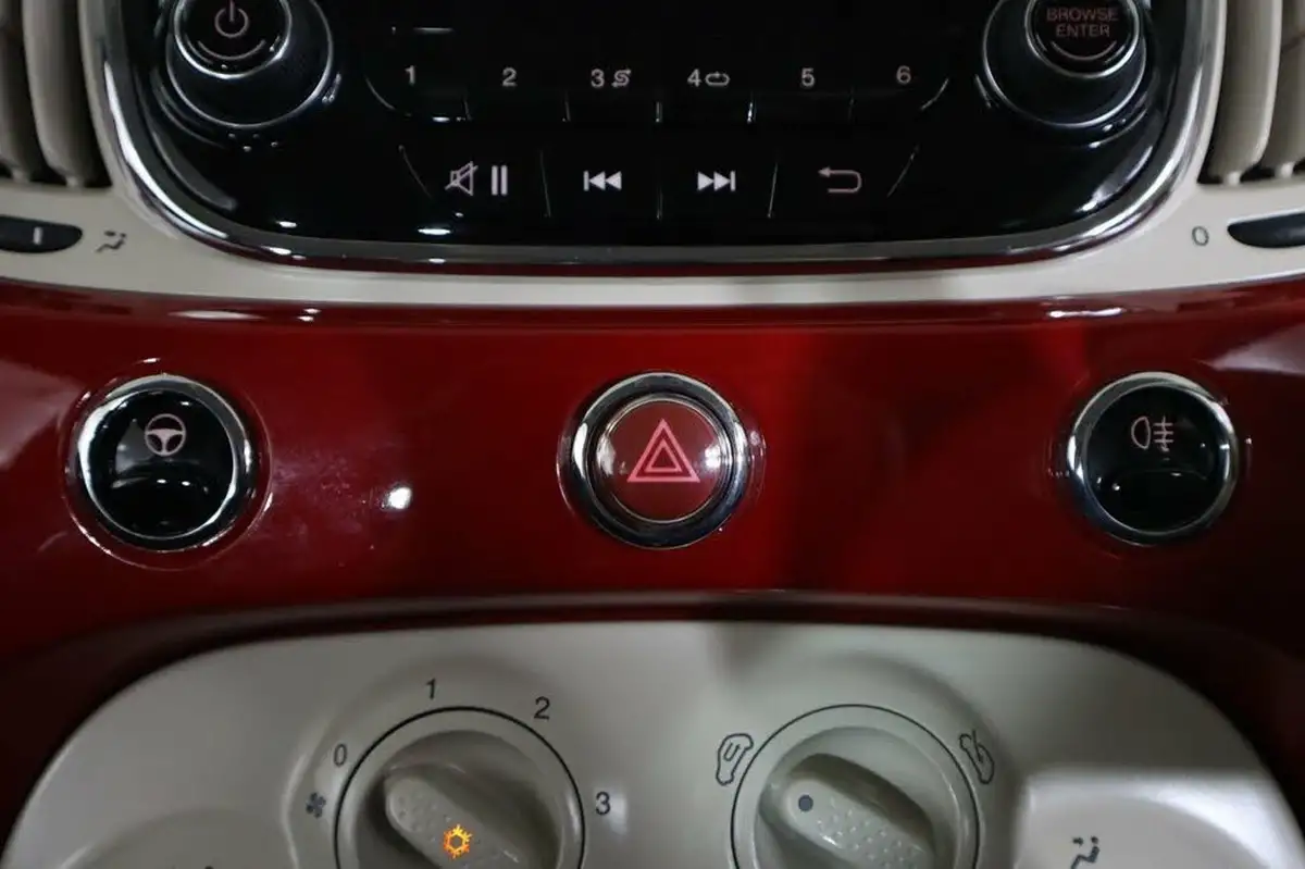2016-fiat-500-12-pop-star-big-21