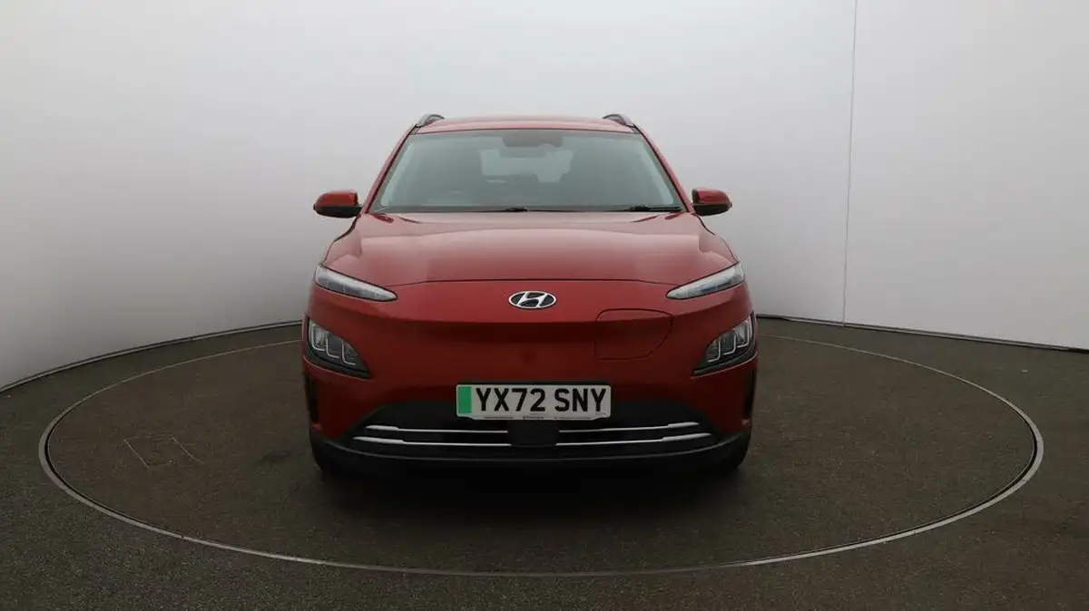 2022-hyundai-kona-e-premium-136ps-39kwh-big-2