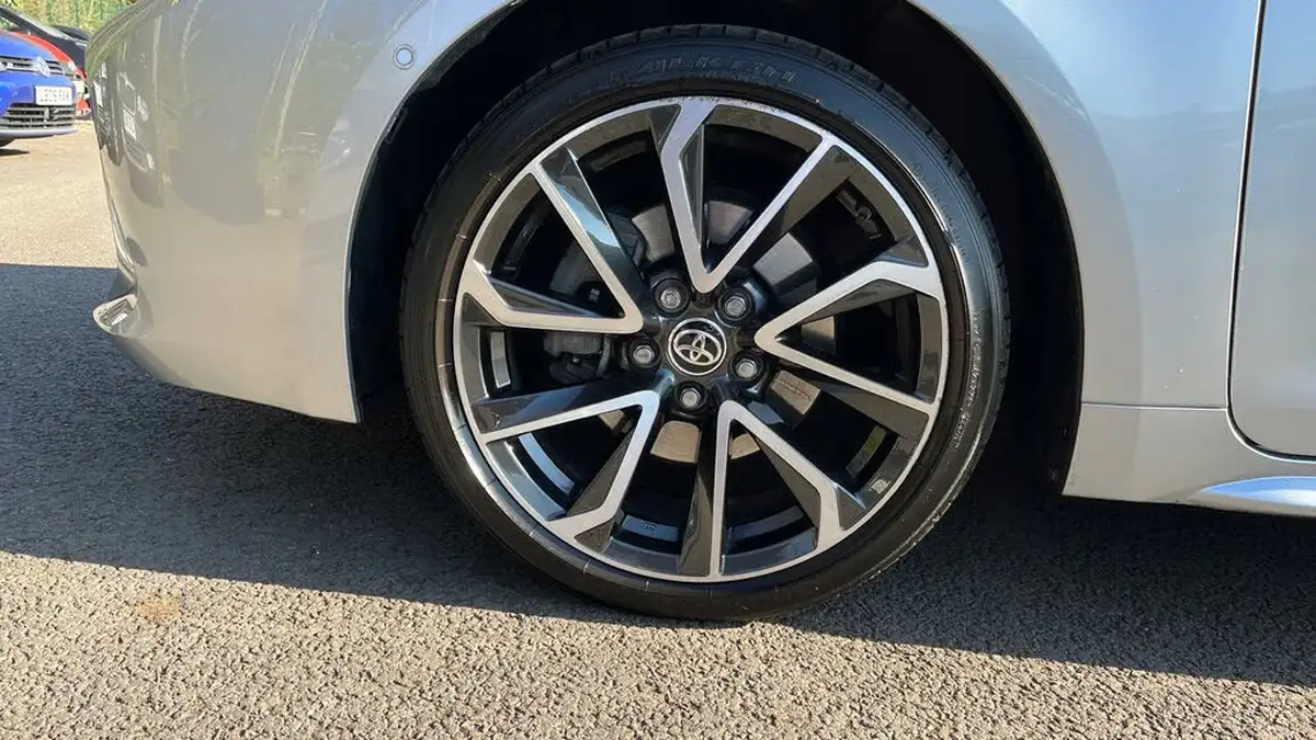 2023-toyota-corolla-20-vvt-i-excel-181bhp-18in-alloy-wheelstrk-touring-sports-big-35