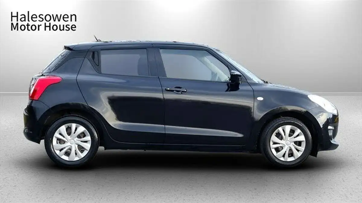 2019-suzuki-swift-12-dualjet-attitude-big-2