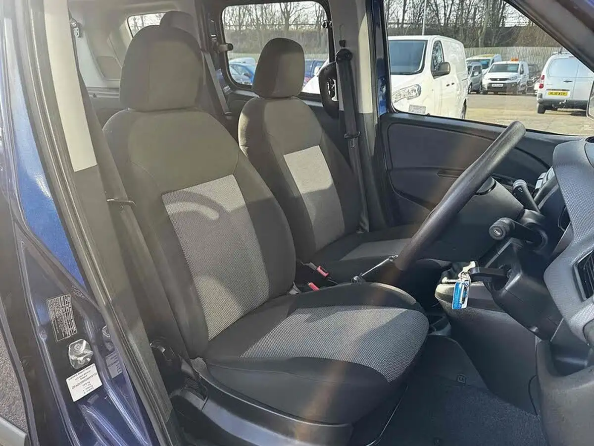 2017-fiat-doblo-14-pop-big-25