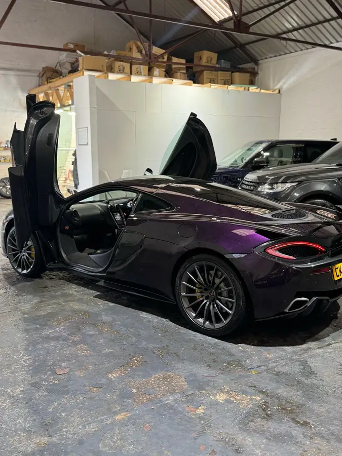 2017-mclaren-570gt-38-big-4