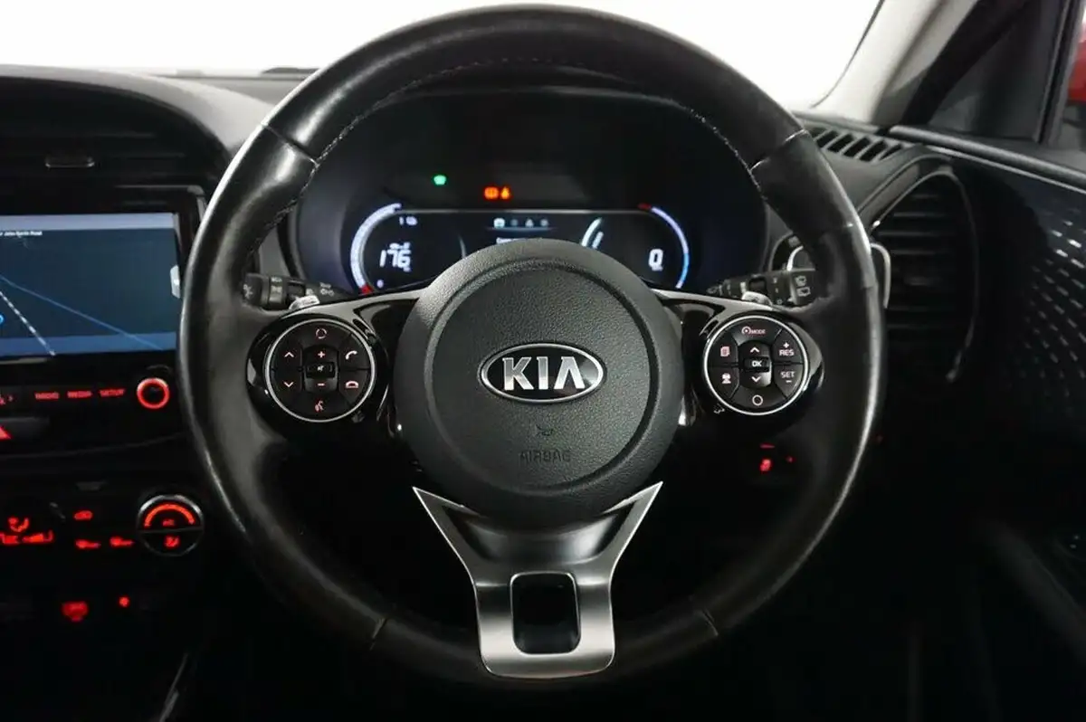 2021-kia-soul-ev-first-edition-big-17