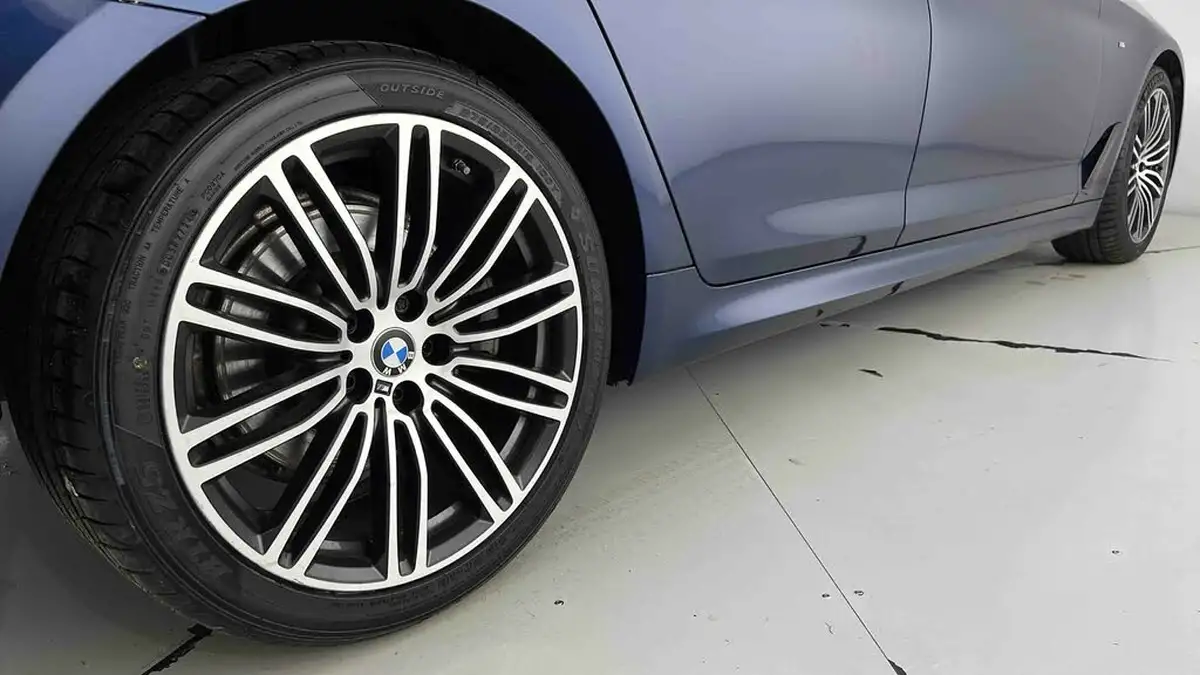 2020-bmw-5-series-20td-520d-m-sport-190ps-mht-saloon-4d-big-29