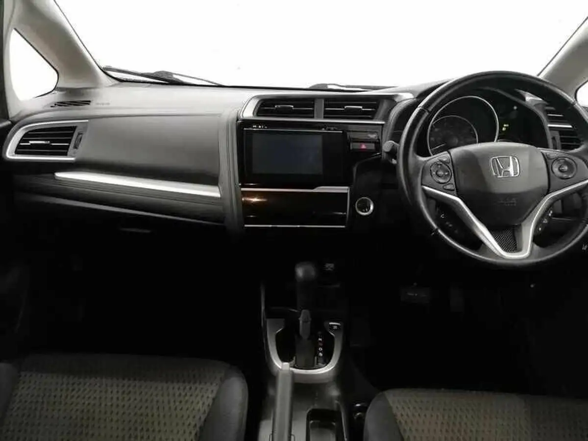 2018-honda-jazz-13-i-vtec-ex-cvt-big-15