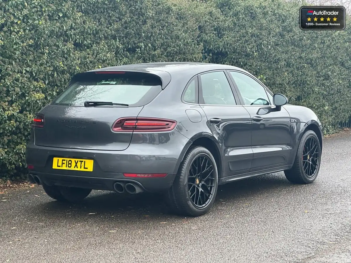 2018-porsche-macan-30-gts-big-34
